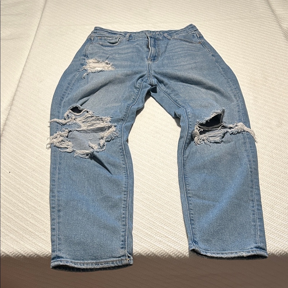 American Eagle Outfitters Light Blue Distressed Jeans